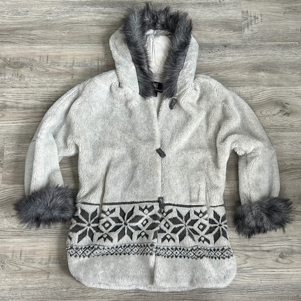 Alpine Studio Faux Fur Hooded Snowflake Jacket Sz S